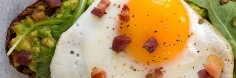 بعد از ورزش مصرف تخم‌مرغ کامل مفیدتر است یا سفیده؟